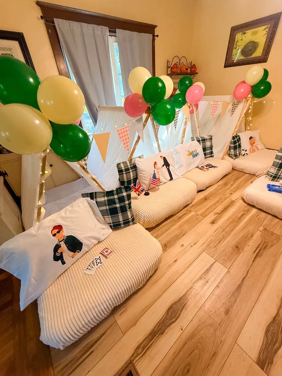 Camp Walden | The Parent Trap sleepover setup: A royal flush, dealt and waiting.